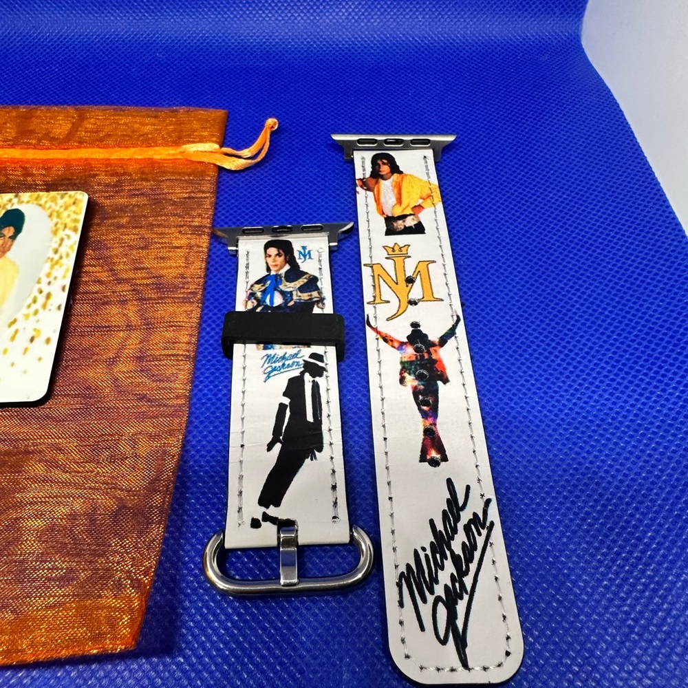 Michael Jackson I watchband and keychain